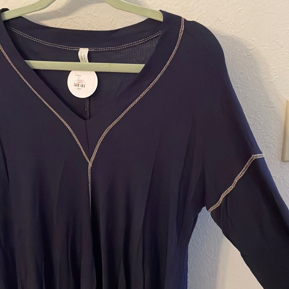 NWT navy Flamingo Urban blouse - Picture 1 of 6